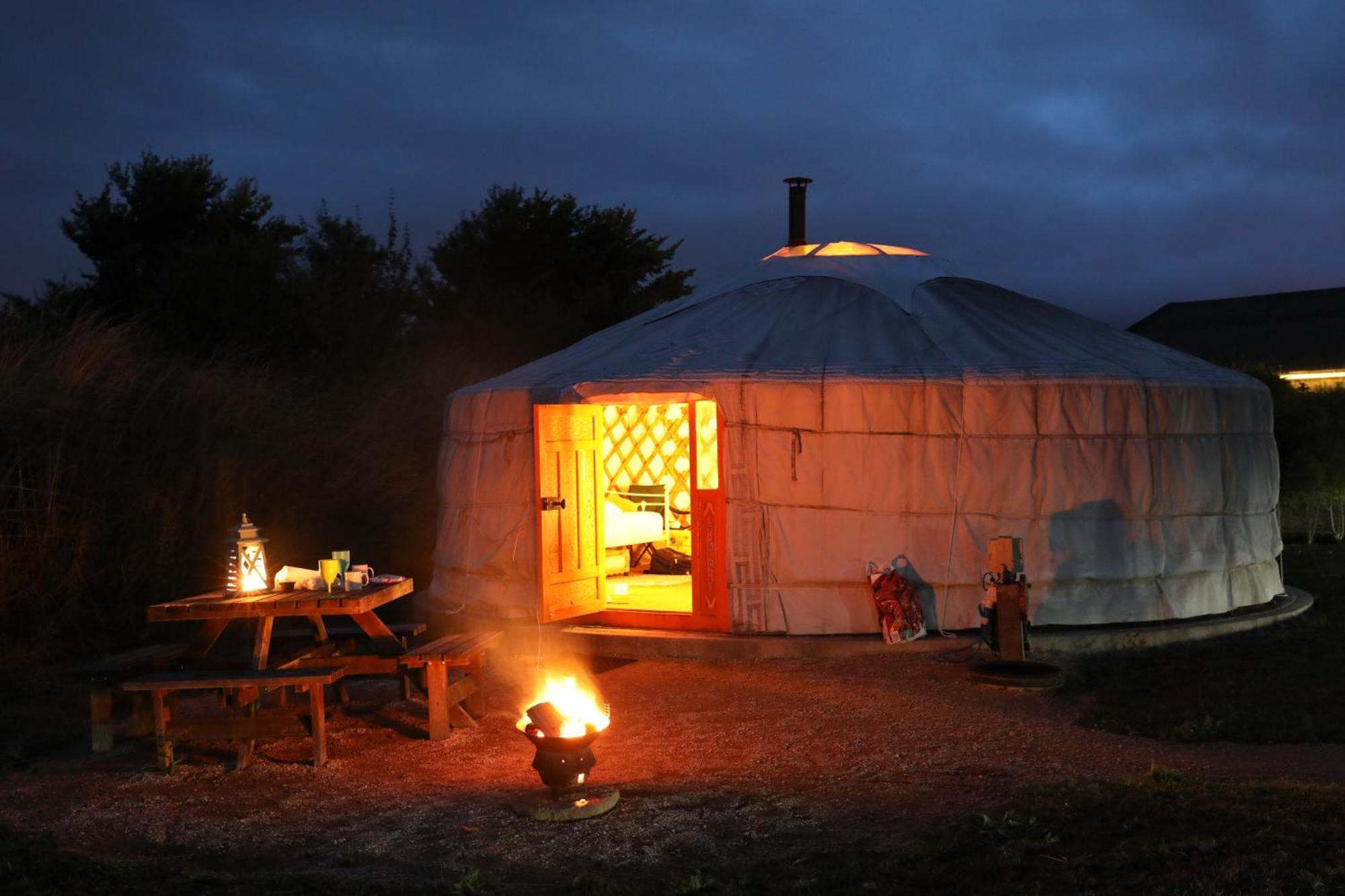 Caalm Camp Hotel Stour Provost Екстериор снимка